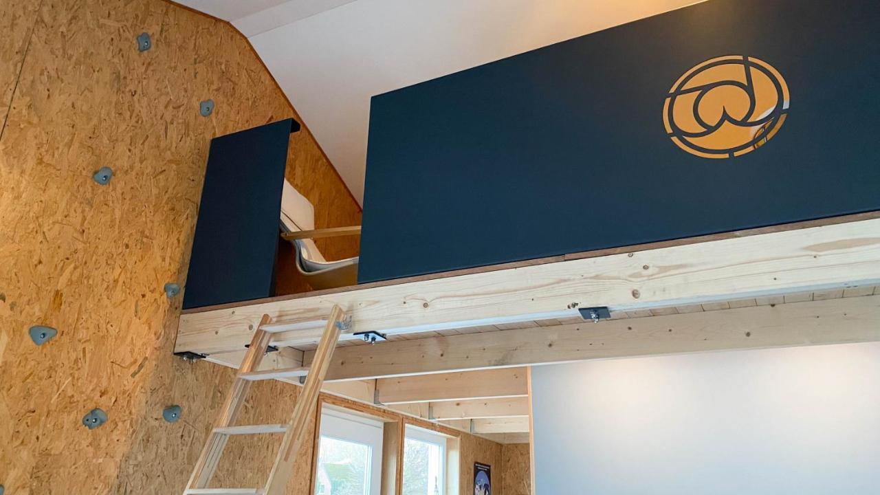 Hostel Oder Ferienwohnung 1-16 Personen Im Blauen Haus Fehmarn Dış mekan fotoğraf