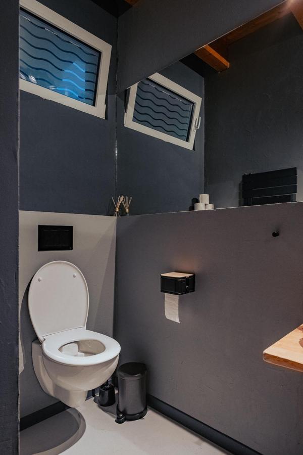 Hostel Oder Ferienwohnung 1-16 Personen Im Blauen Haus Fehmarn Dış mekan fotoğraf
