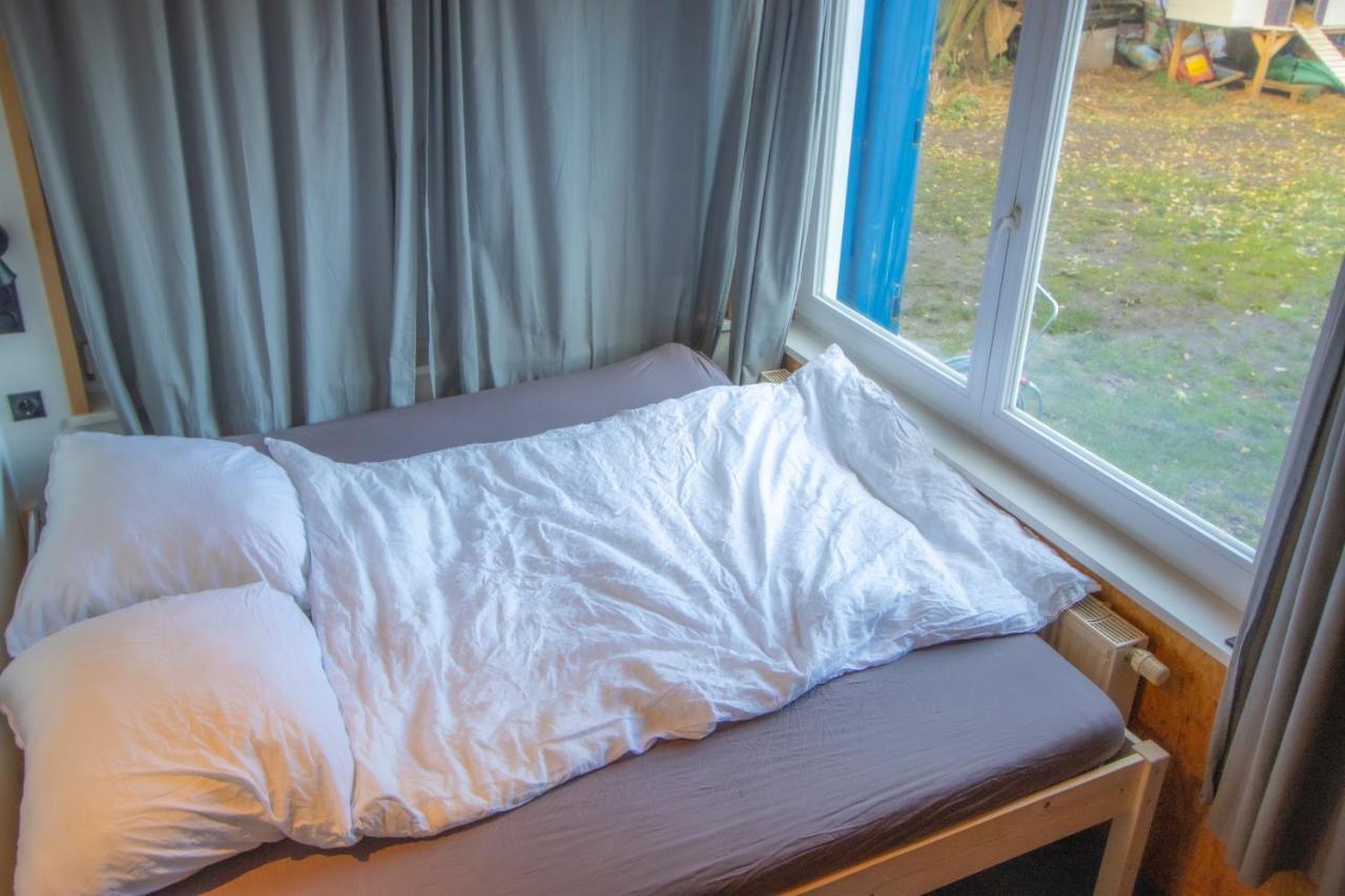 Hostel Oder Ferienwohnung 1-16 Personen Im Blauen Haus Fehmarn Dış mekan fotoğraf