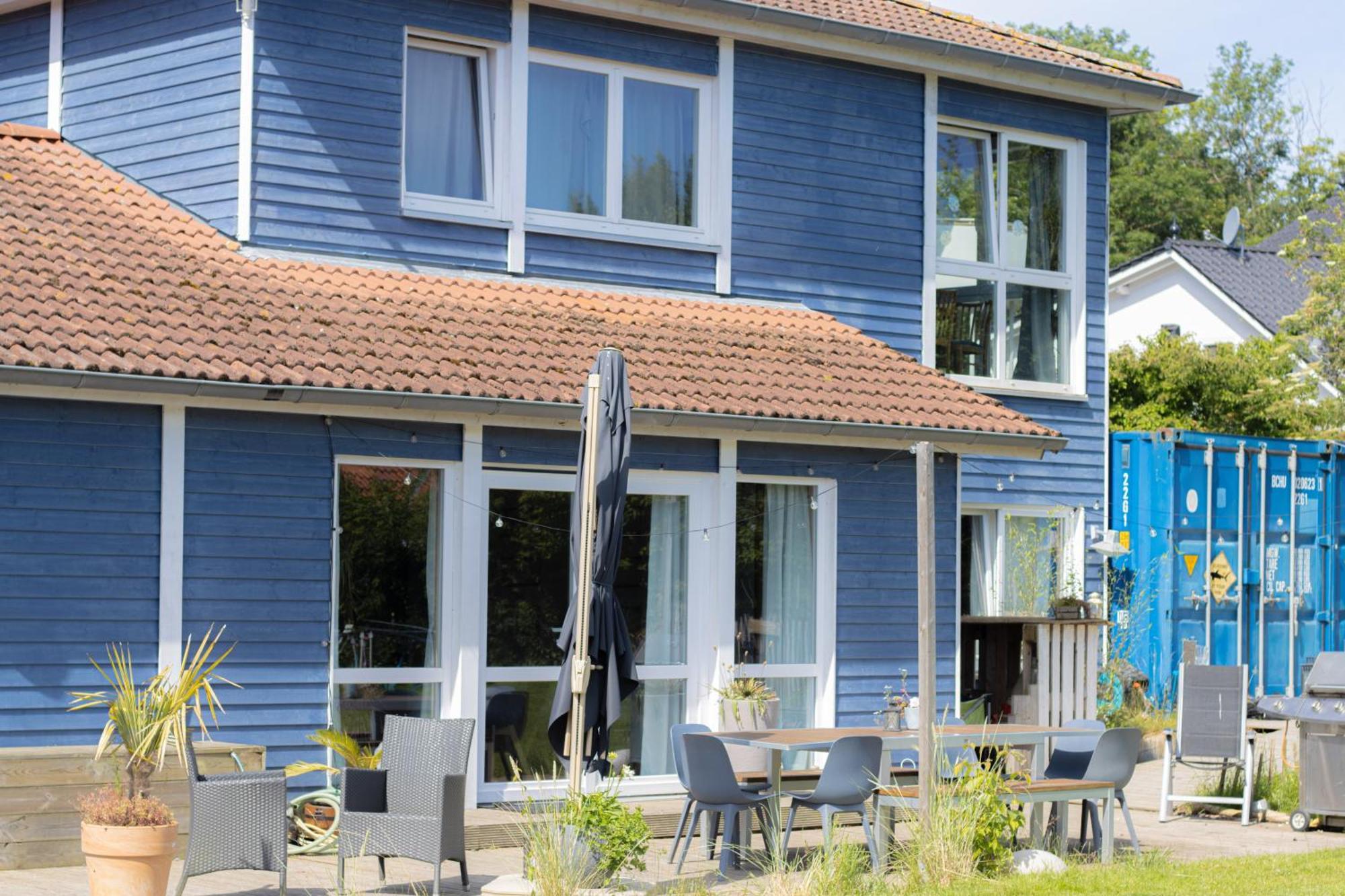 Hostel Oder Ferienwohnung 1-16 Personen Im Blauen Haus Fehmarn Dış mekan fotoğraf