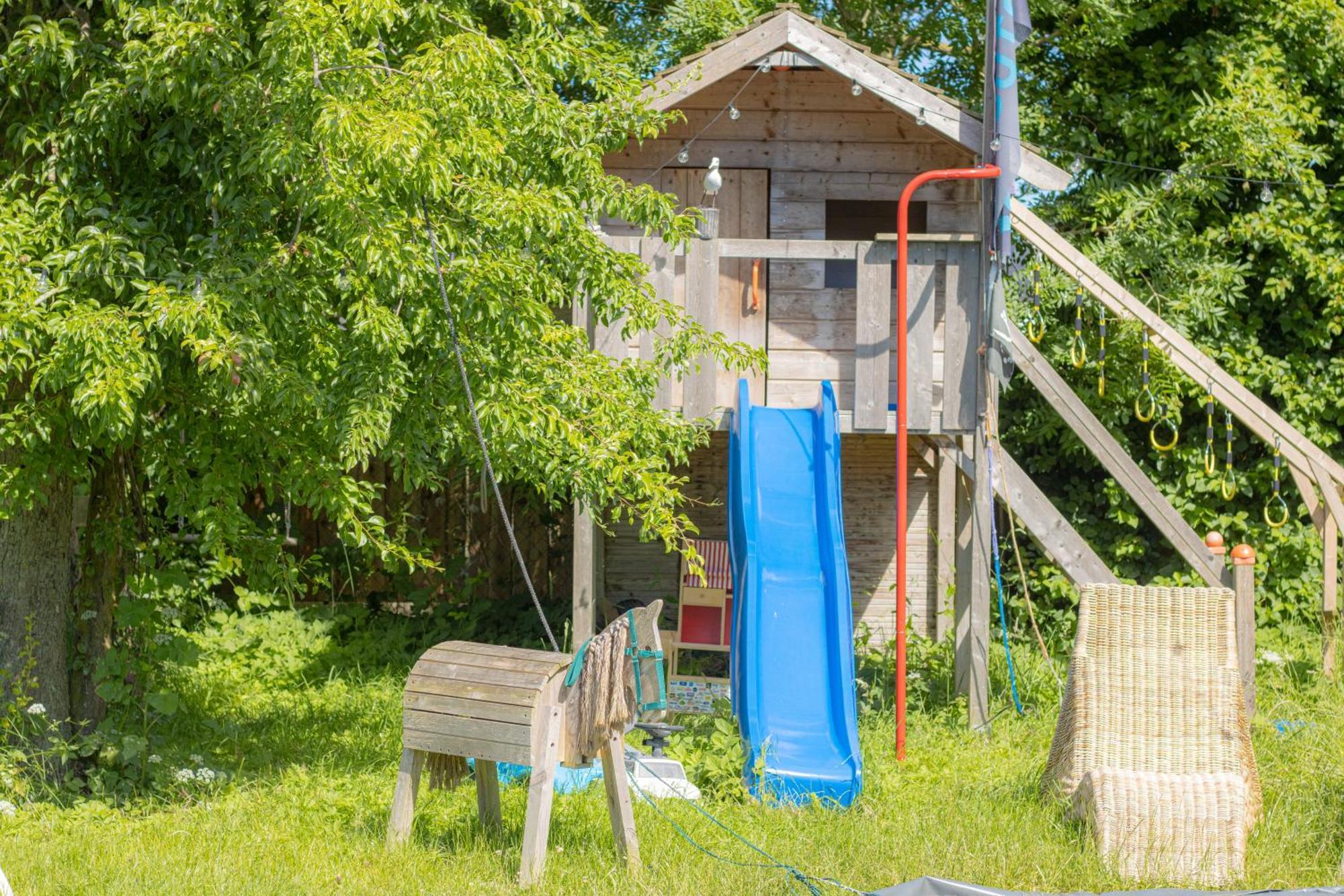 Hostel Oder Ferienwohnung 1-16 Personen Im Blauen Haus Fehmarn Dış mekan fotoğraf